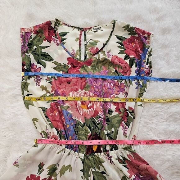 Show me your Mumu floral romper size small - Picture 5 of 14